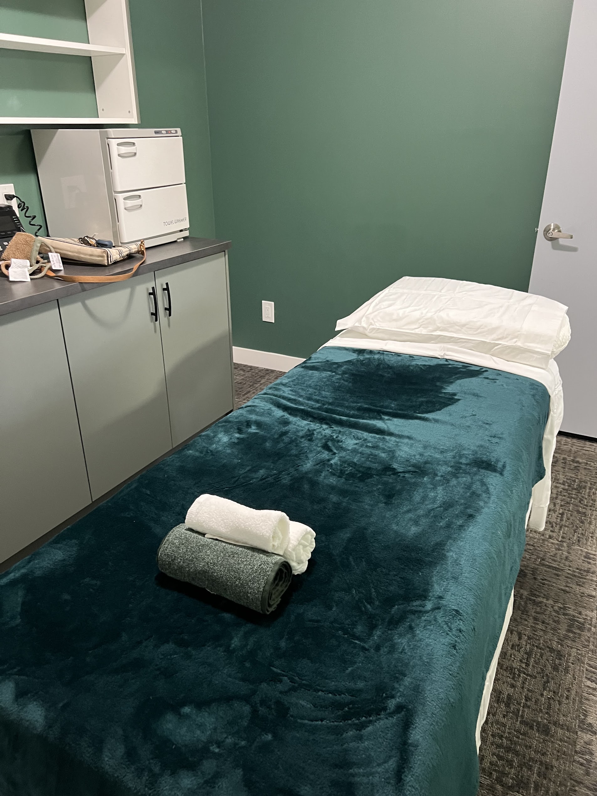 Luxury treatment room at Thai Healing Hands
